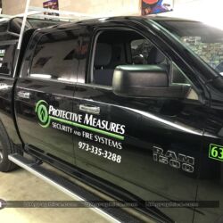 Vinyl lettering, truck graphics, commercial vehicle advertising, truck signs, morris county nj, kenvil nj